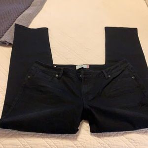 Cabi Slim distressed Boyfriend Stretch Black Jeans